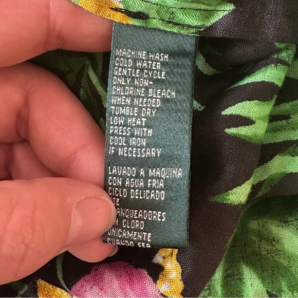 Lauren Ralph Lauren 2000s Hibiscus Button Closure Shirt Size M 100% Linen - Picture 7 of 7